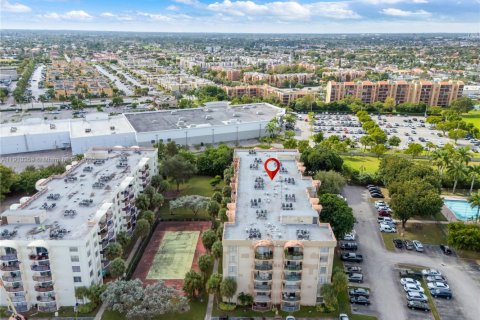 Copropriété à vendre à Miami, Floride: 2 chambres, 80.82 m2 № 2027814 - photo 19