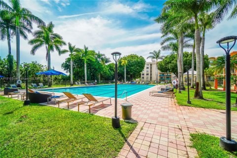 Copropriété à vendre à Miami, Floride: 2 chambres, 80.82 m2 № 2027814 - photo 26
