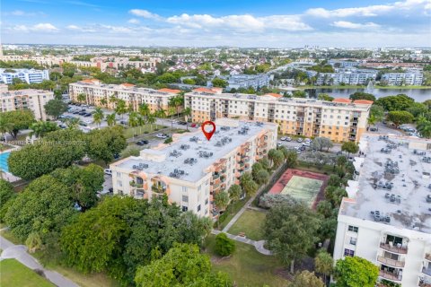 Copropriété à vendre à Miami, Floride: 2 chambres, 80.82 m2 № 2027814 - photo 16