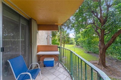 Copropriété à vendre à Miami, Floride: 2 chambres, 80.82 m2 № 2027814 - photo 13