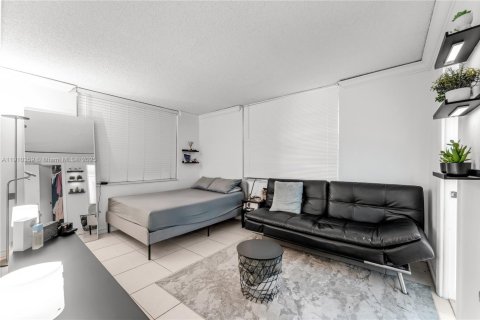 Copropriété à vendre à Miami, Floride: 2 chambres, 80.82 m2 № 2027814 - photo 10