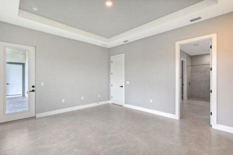 Villa ou maison à vendre à Port Charlotte, Floride: 4 chambres, 247.77 m2 № 2408885 - photo 15