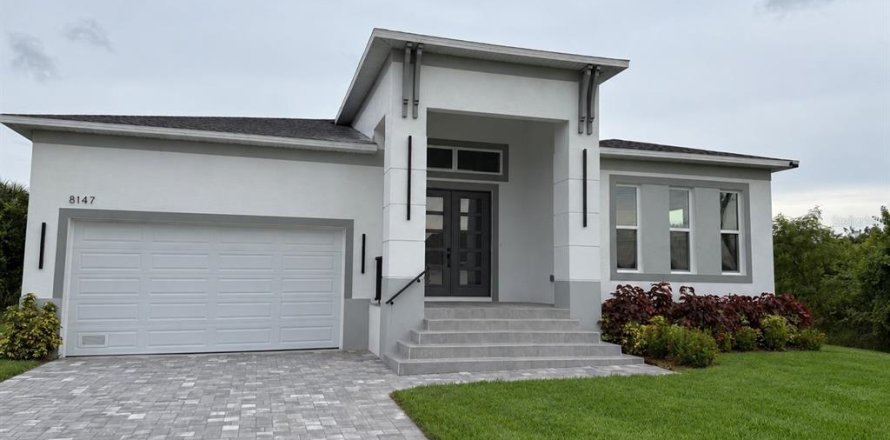 Villa ou maison à Port Charlotte, Floride 4 chambres, 247.77 m2 № 2408885