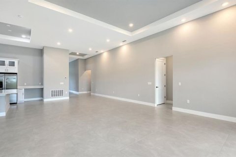Villa ou maison à vendre à Port Charlotte, Floride: 4 chambres, 247.77 m2 № 2408885 - photo 10