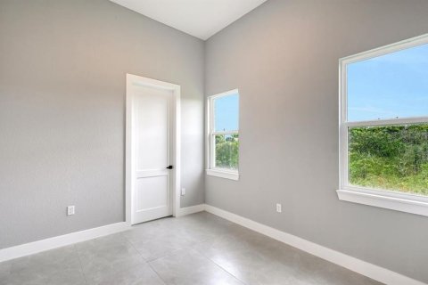 Villa ou maison à vendre à Port Charlotte, Floride: 4 chambres, 247.77 m2 № 2408885 - photo 25