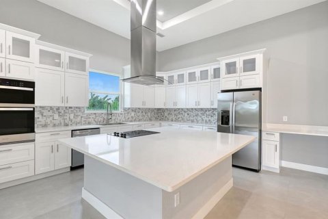 Villa ou maison à vendre à Port Charlotte, Floride: 4 chambres, 247.77 m2 № 2408885 - photo 7