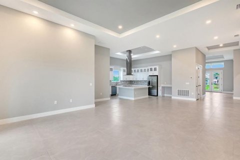 Villa ou maison à vendre à Port Charlotte, Floride: 4 chambres, 247.77 m2 № 2408885 - photo 9