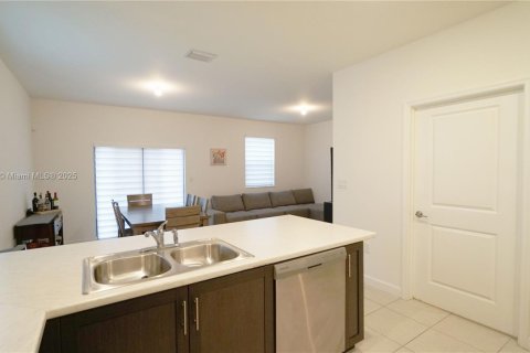 Touwnhouse à vendre à Homestead, Floride: 3 chambres, 157.47 m2 № 1818597 - photo 10