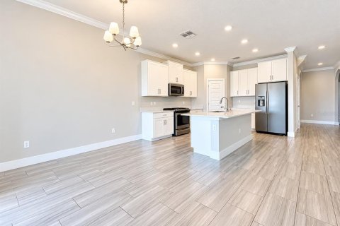 Villa ou maison à vendre à New Port Richey, Floride: 4 chambres, 257.8 m2 № 2388200 - photo 5