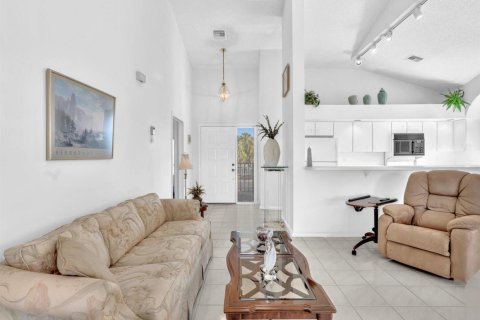 Copropriété à vendre à Boynton Beach, Floride: 2 chambres, 97.92 m2 № 2387844 - photo 18