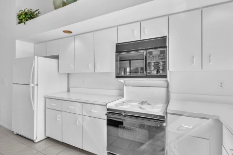 Copropriété à vendre à Boynton Beach, Floride: 2 chambres, 97.92 m2 № 2387844 - photo 26