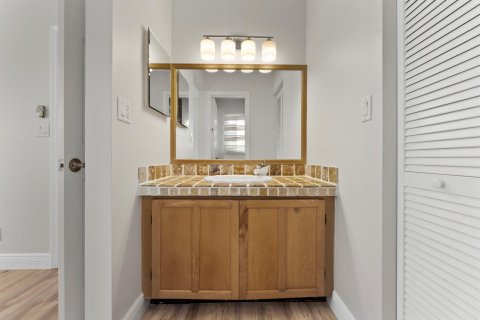 Copropriété à louer à Boca Raton, Floride: 2 chambres, 87.14 m2 № 2085432 - photo 15
