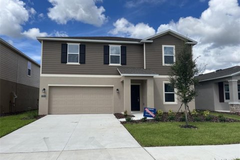 House in Haines City, Florida 5 bedrooms, 227.7 sq.m. № 1909820 - photo 1