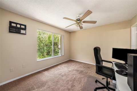 Townhouse in Tampa, Florida 3 bedrooms, 126.72 sq.m. № 1879436 - photo 14