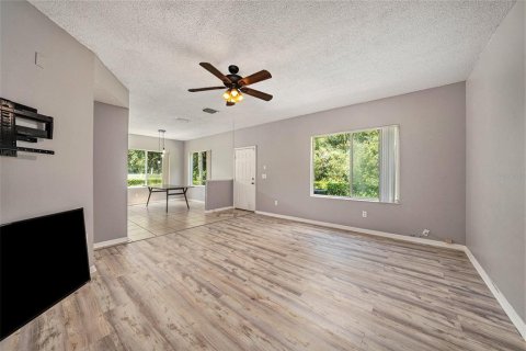 Townhouse in Tampa, Florida 3 bedrooms, 126.72 sq.m. № 1879436 - photo 6