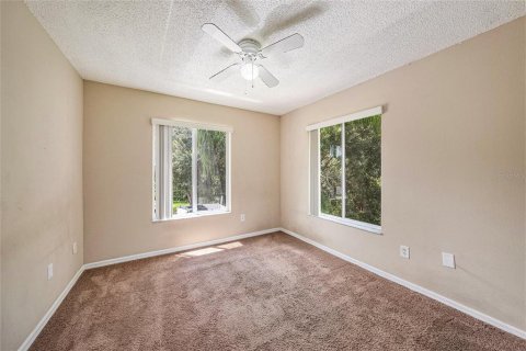 Townhouse in Tampa, Florida 3 bedrooms, 126.72 sq.m. № 1879436 - photo 12