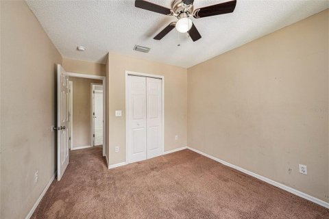 Townhouse in Tampa, Florida 3 bedrooms, 126.72 sq.m. № 1879436 - photo 16