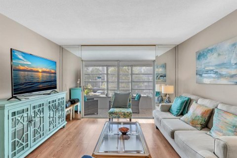 Condominio en venta en Lauderdale Lakes, Florida, 2 dormitorios, 94.85 m2 № 2084493 - foto 10