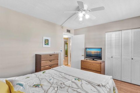 Condominio en venta en Lauderdale Lakes, Florida, 2 dormitorios, 94.85 m2 № 2084493 - foto 15