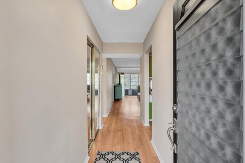 Condominio en venta en Lauderdale Lakes, Florida, 2 dormitorios, 94.85 m2 № 2084493 - foto 5