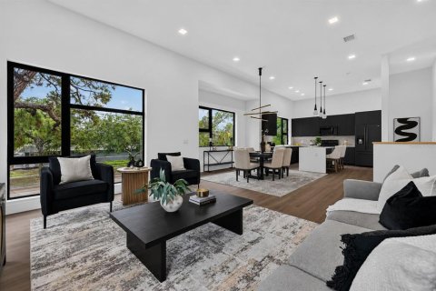 Adosado en venta en Saint Petersburg, Florida, 2 dormitorios, 135.17 m2 № 2238535 - foto 15