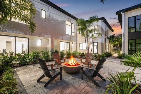 Adosado en venta en Saint Petersburg, Florida, 2 dormitorios, 135.17 m2 № 2238535 - foto 25