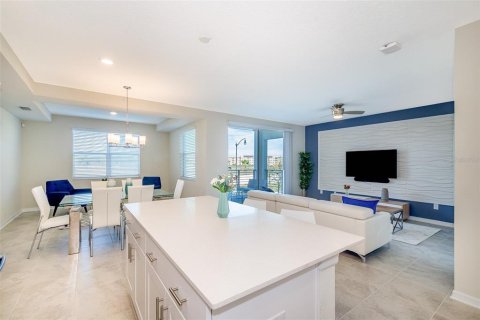 Condo in Kissimmee, Florida, 2 bedrooms  № 1733714 - photo 2
