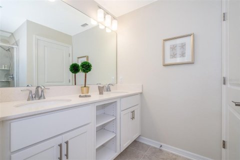 Condo in Kissimmee, Florida, 2 bedrooms  № 1733714 - photo 12