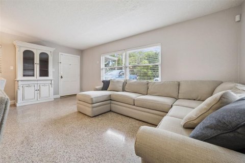 Commercial property in Orlando, Florida 3 bedrooms, 159.42 sq.m. № 2195735 - photo 4