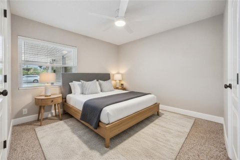 Commercial property in Orlando, Florida 3 bedrooms, 159.42 sq.m. № 2195735 - photo 28