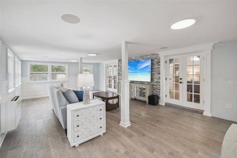 Commercial property in Orlando, Florida 3 bedrooms, 159.42 sq.m. № 2195735 - photo 16