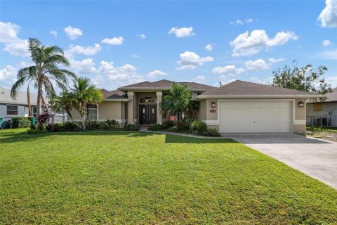 Villa ou maison à vendre à Port Charlotte, Floride: 3 chambres, 199.46 m2 № 1444894 - photo 1