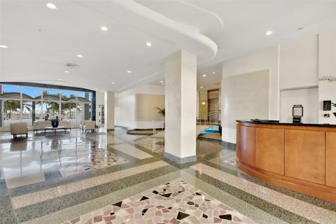 Condominio en alquiler en Miami Beach, Florida, 71.53 m2 № 1992246 - foto 24