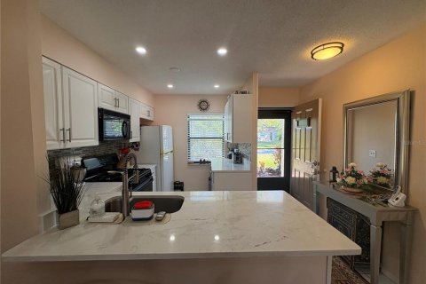 Villa ou maison à vendre à Clearwater, Floride: 2 chambres, 75.44 m2 № 2226594 - photo 9