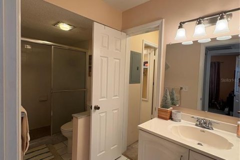 Villa ou maison à vendre à Clearwater, Floride: 2 chambres, 75.44 m2 № 2226594 - photo 17