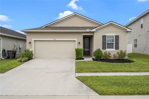 House in Davenport, Florida 4 bedrooms, 180.69 sq.m. № 2218310