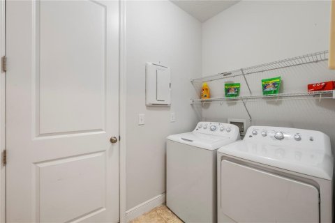 Casa en venta en Davenport, Florida, 4 dormitorios, 180.69 m2 № 2218310 - foto 16
