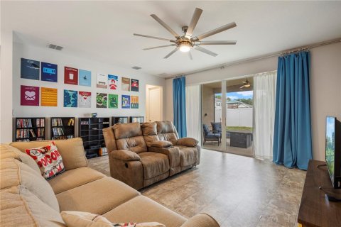 Casa en venta en Davenport, Florida, 4 dormitorios, 180.69 m2 № 2218310 - foto 7