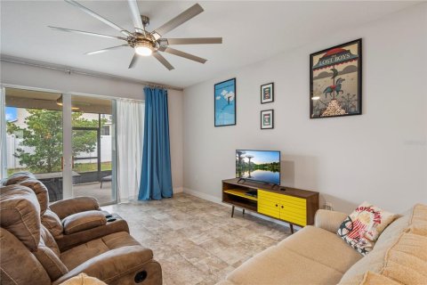 Casa en venta en Davenport, Florida, 4 dormitorios, 180.69 m2 № 2218310 - foto 6