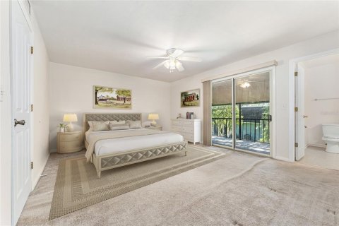 Condominio en venta en Gainesville, Florida, 3 dormitorios, 128.58 m2 № 1847576 - foto 4