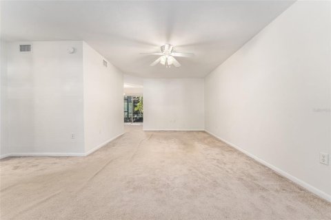 Condominio en venta en Gainesville, Florida, 3 dormitorios, 128.58 m2 № 1847576 - foto 9