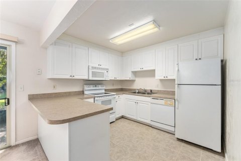 Condominio en venta en Gainesville, Florida, 3 dormitorios, 128.58 m2 № 1847576 - foto 10