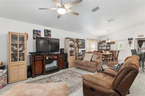 Villa ou maison à vendre à Ocala, Floride: 3 chambres, 135.92 m2 № 2156846 - photo 11