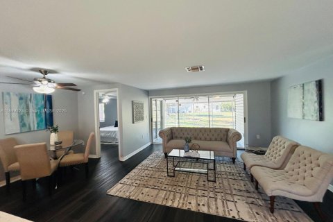 House in Spring Hill, Florida 4 bedrooms № 1951181 - photo 21