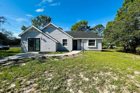 House in Spring Hill, Florida 4 bedrooms № 1951181 - photo 4