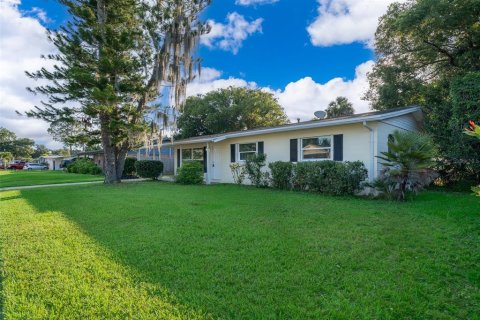 House in Titusville, Florida 3 bedrooms, 113.15 sq.m. № 1802949 - photo 7