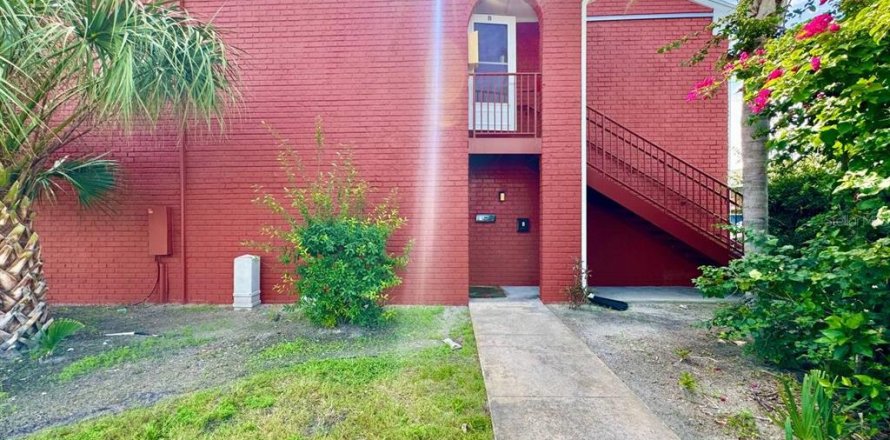 Condo à Saint Petersburg, Floride, 1 chambre № 1841798