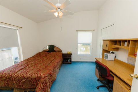 House in Clearwater, Florida 3 bedrooms, 166.67 sq.m. № 1771457 - photo 20