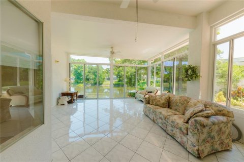 House in Clearwater, Florida 3 bedrooms, 166.67 sq.m. № 1771457 - photo 17