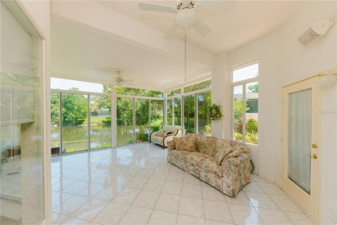 House in Clearwater, Florida 3 bedrooms, 166.67 sq.m. № 1771457 - photo 15